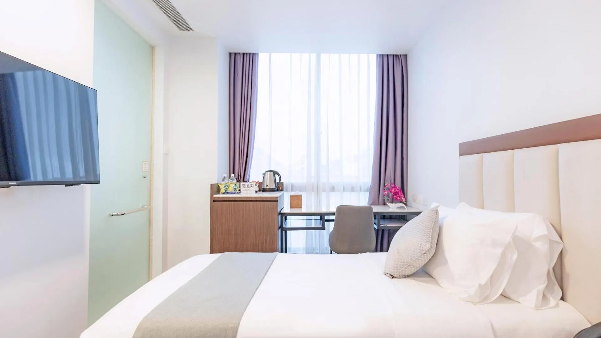 Santa Grand Hotel East Coast A Nuve Group Collection Singapore
